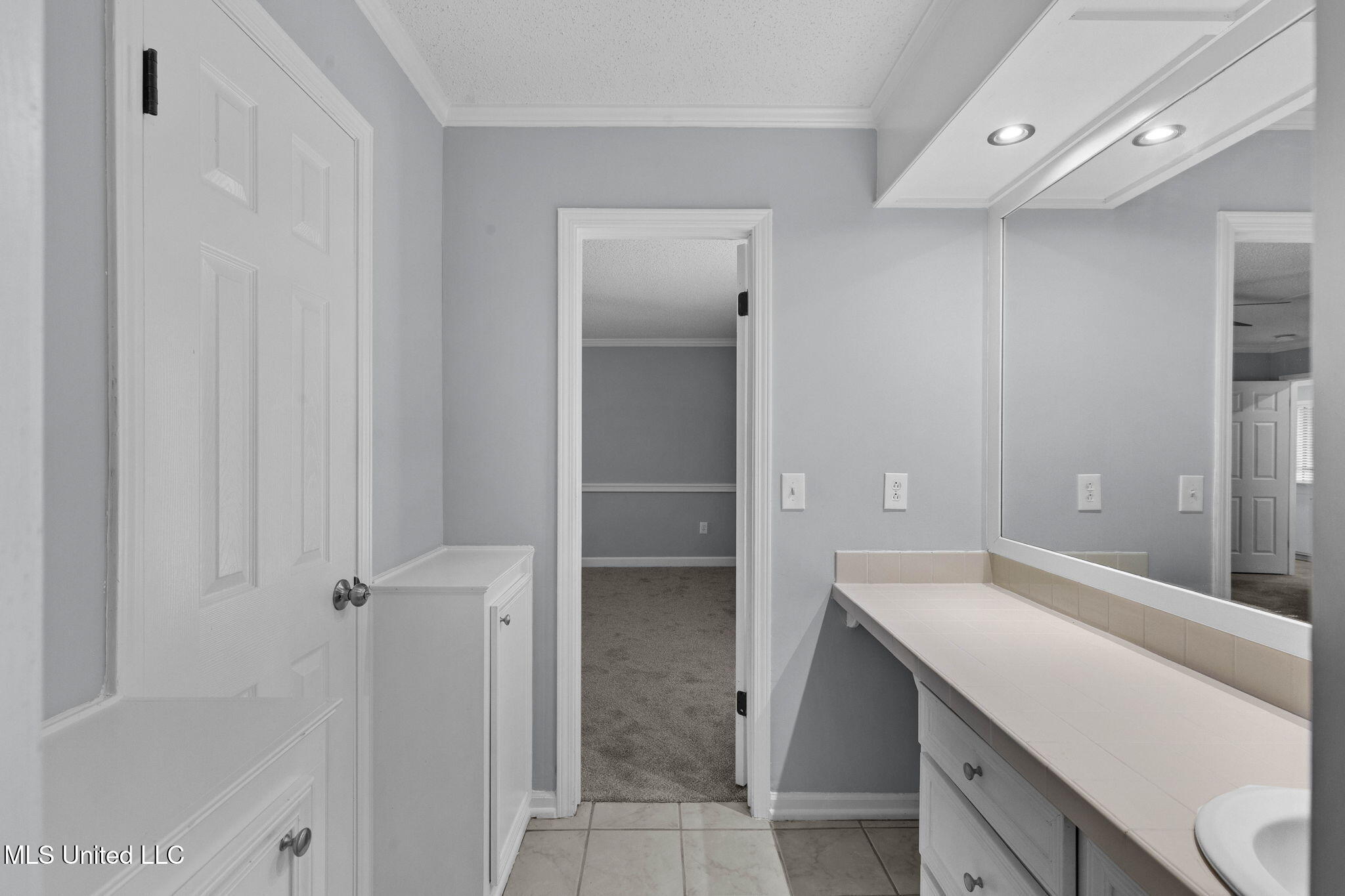 6760 South Siwell Road Byram, MS 39272 - Photo 12 of 66 25-web-or-mls-6760 S Siwell-25