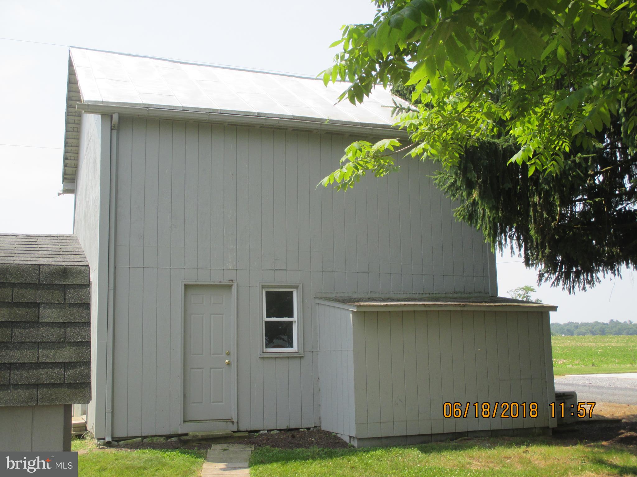 2168 Newville Road Carlisle, PA 17015 - Photo 4 of 28 Gallery Image 4