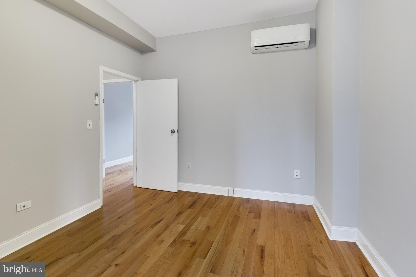 1302 North 19th Street, Unit 2 Philadelphia, PA 19121 - Photo 27 of 35