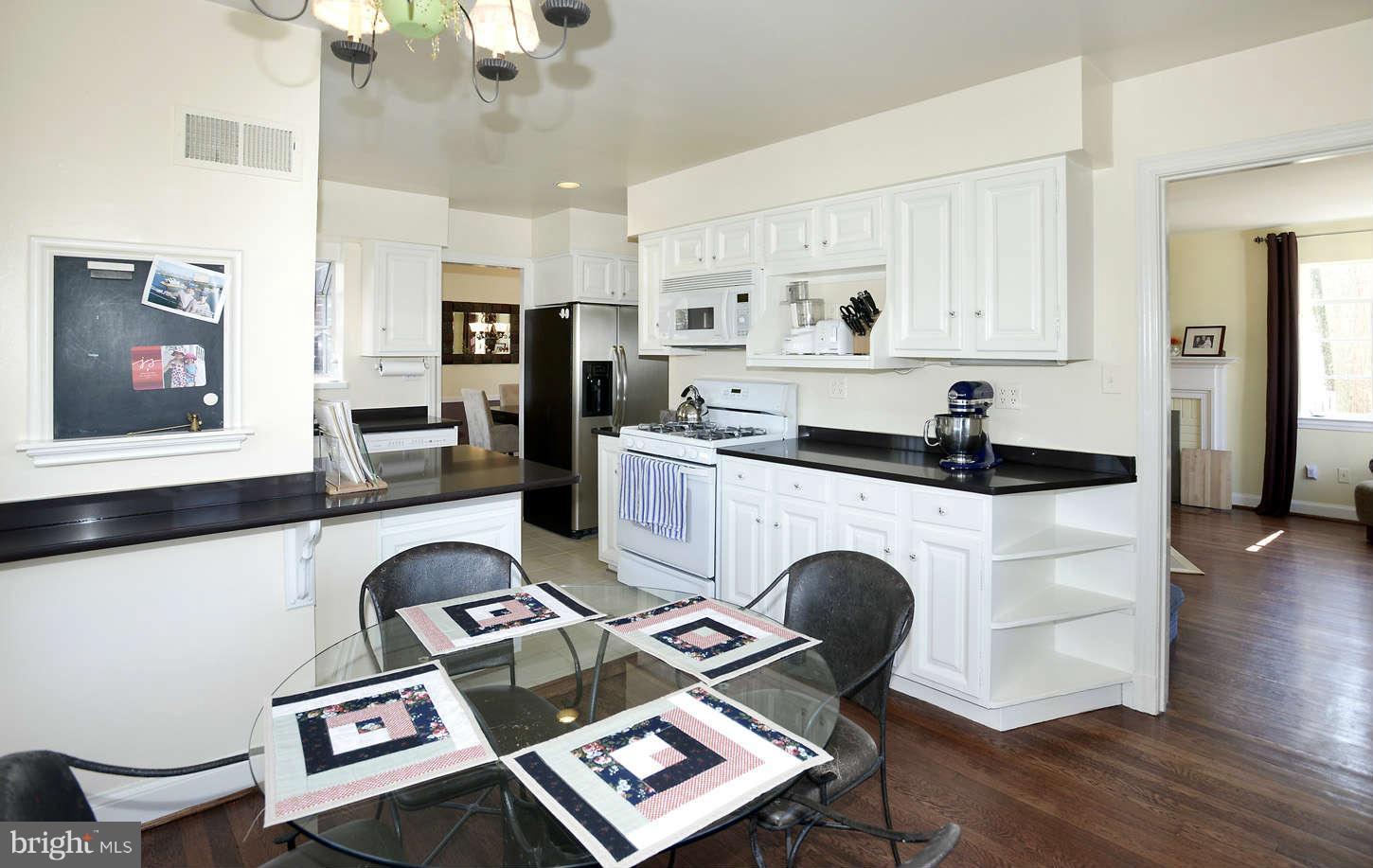 5905 Harwick Road Bethesda, MD 20816 - Photo 1 of 20 Kitchen