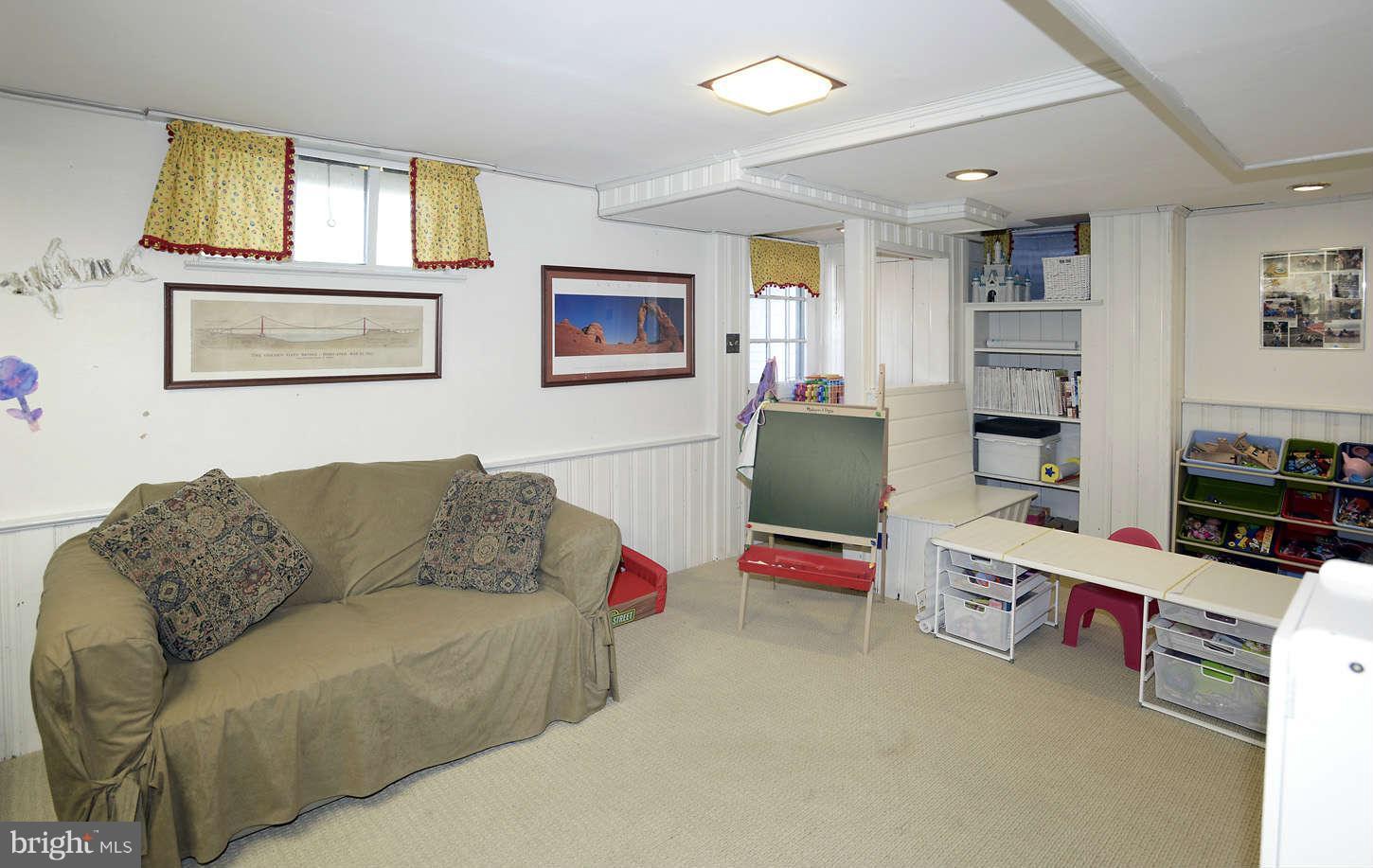 5905 Harwick Road Bethesda, MD 20816 - Photo 14 of 20 Interior (General)
