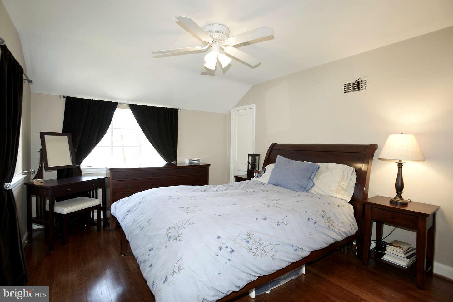 5905 Harwick Road Bethesda, MD 20816 - Photo 9 of 20 Bedroom (Master)