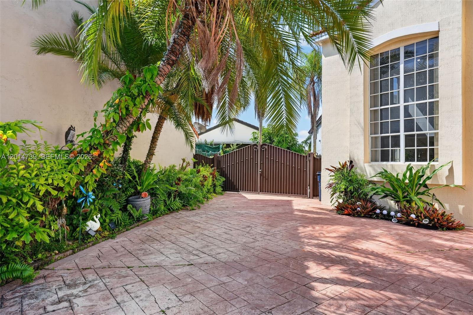 15500 Southwest 99th Lane Miami, FL 33196 - Photo 64 of 72