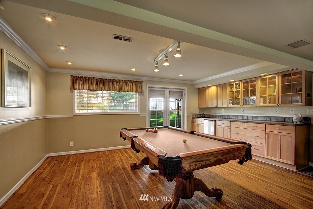 10424 Northeast 196th Street Bothell, WA 98011 - Photo 19 of 20 Gallery Image 19