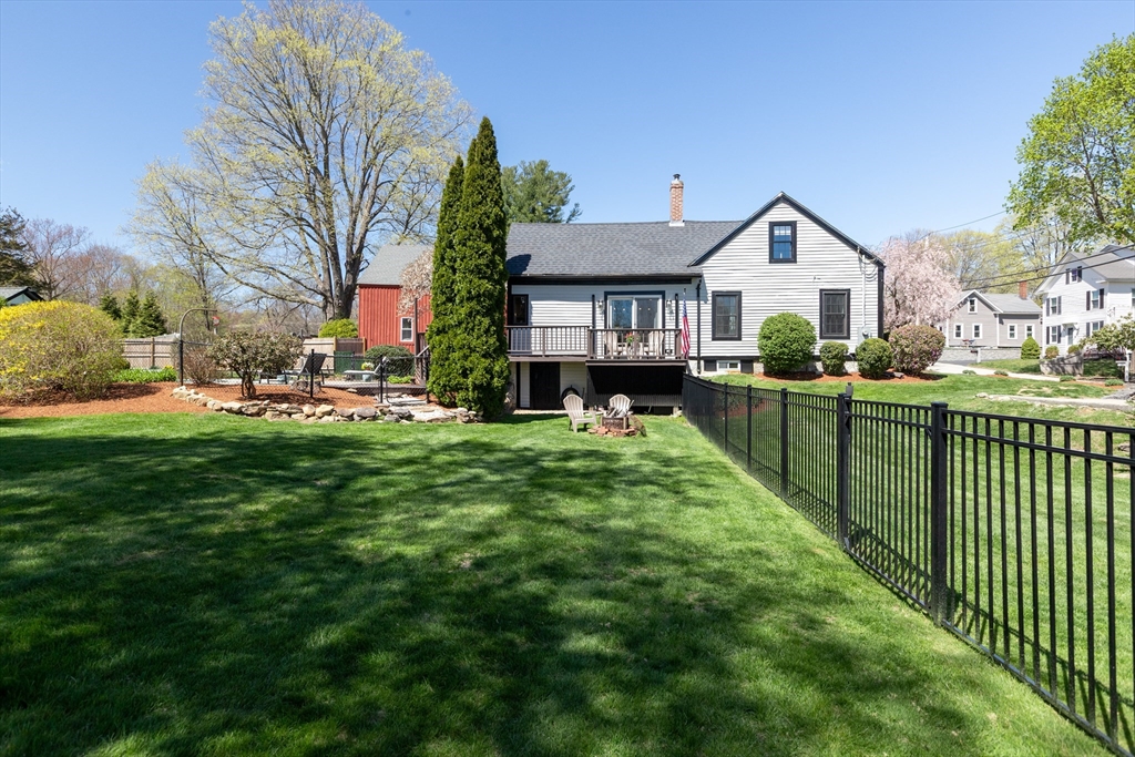 14 Cook Street Douglas, MA 01516 - Photo 5 of 36