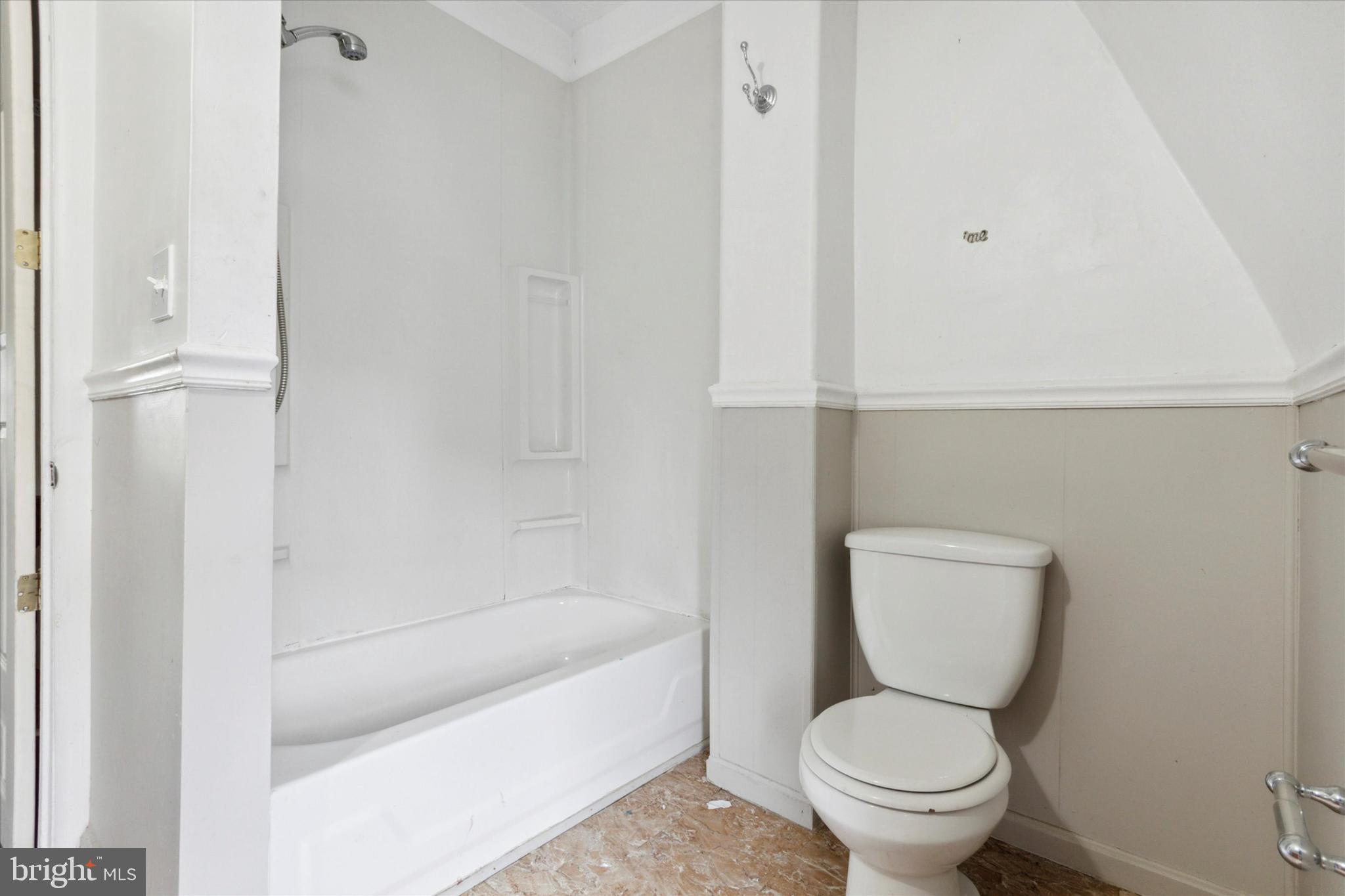 9 Spruce Street Marcus Hook, PA 19061 - Photo 13 of 15