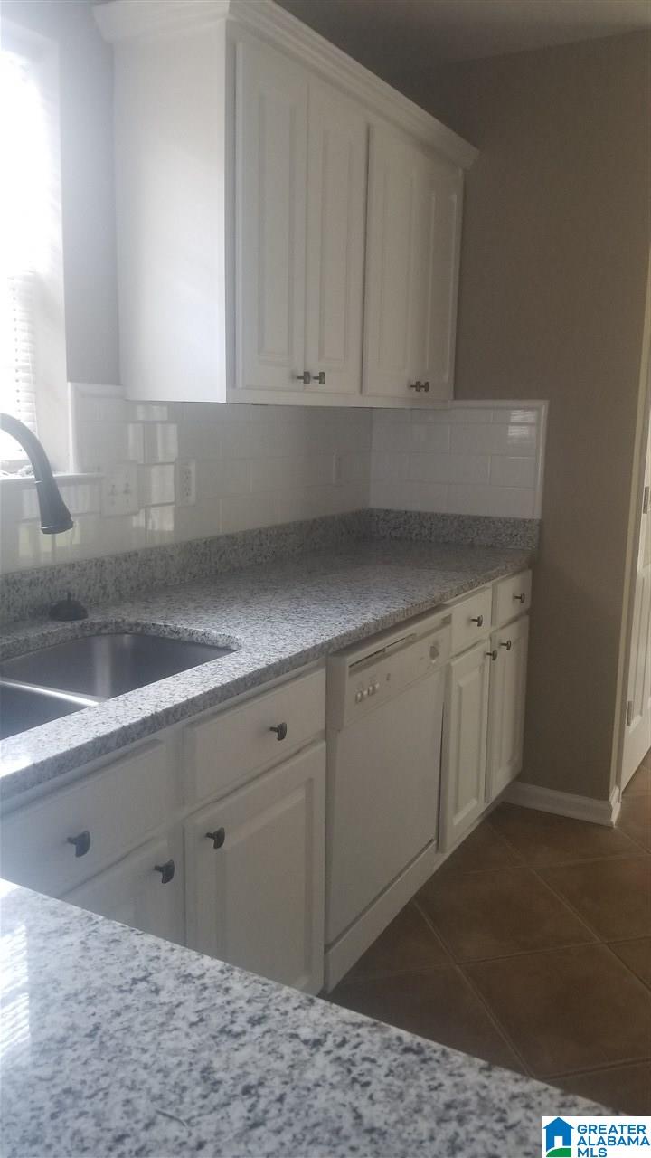 131 Flagstone Lane Calera, AL 35040 - Photo 12 of 32