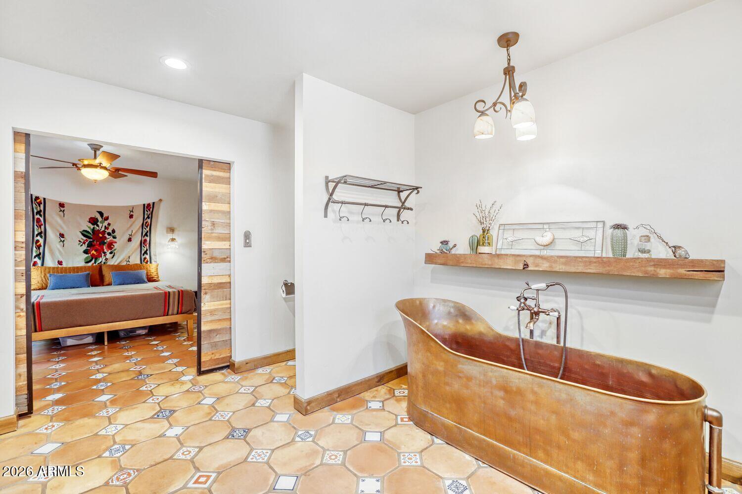 5312 North 9th Street Phoenix, AZ 85014 - Photo 17 of 41 MAIN BATH