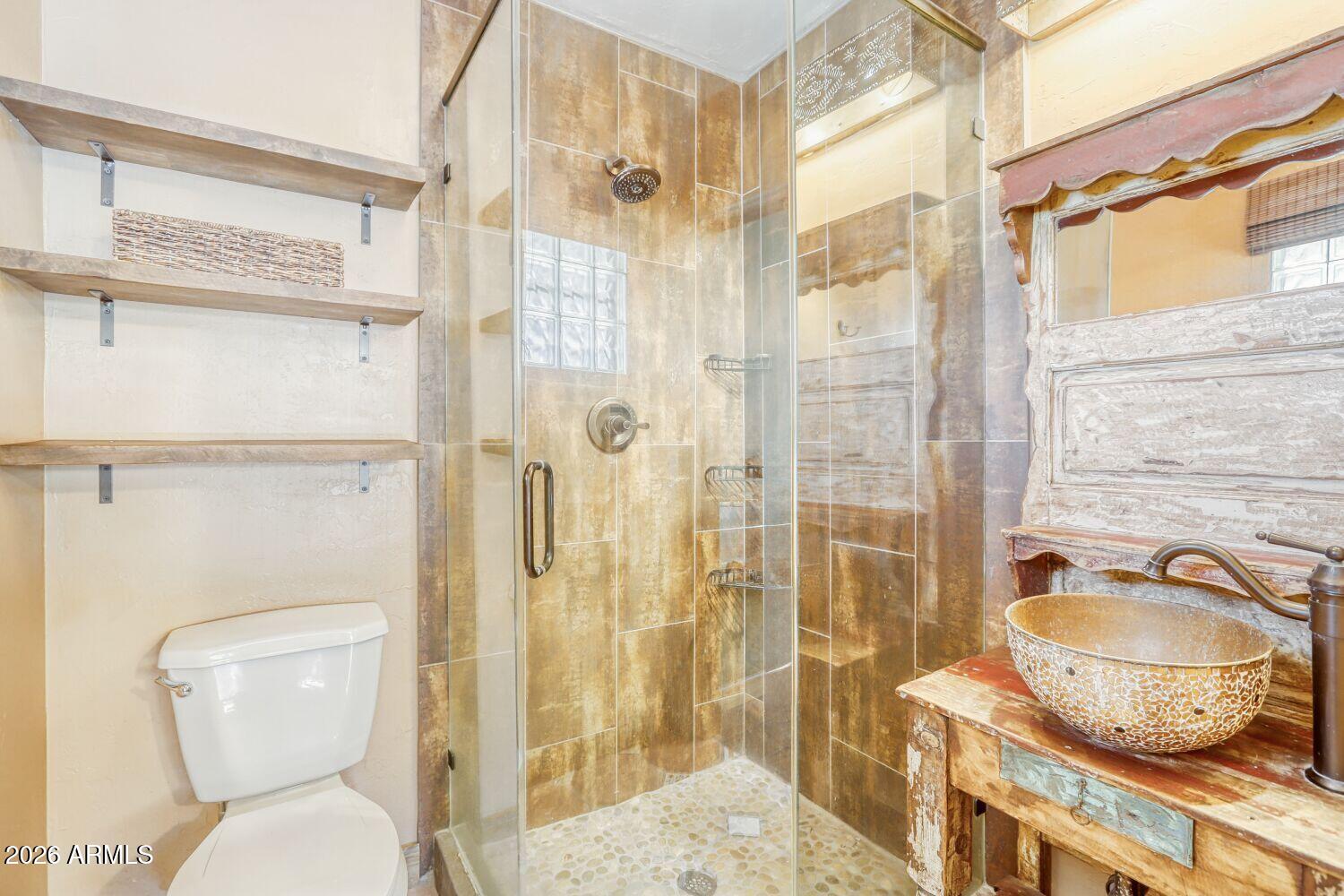 5312 North 9th Street Phoenix, AZ 85014 - Photo 25 of 41 BATHROOM 2