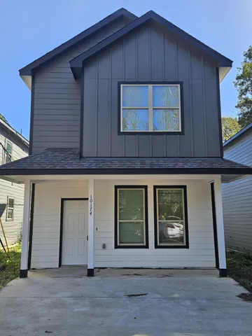 a view of entrance gate of the house