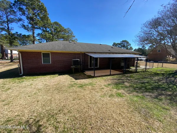 $295,000 | 102 Colonial Street, Beaufort, NC 28516