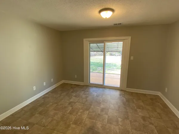 $295,000 | 102 Colonial Street, Beaufort, NC 28516