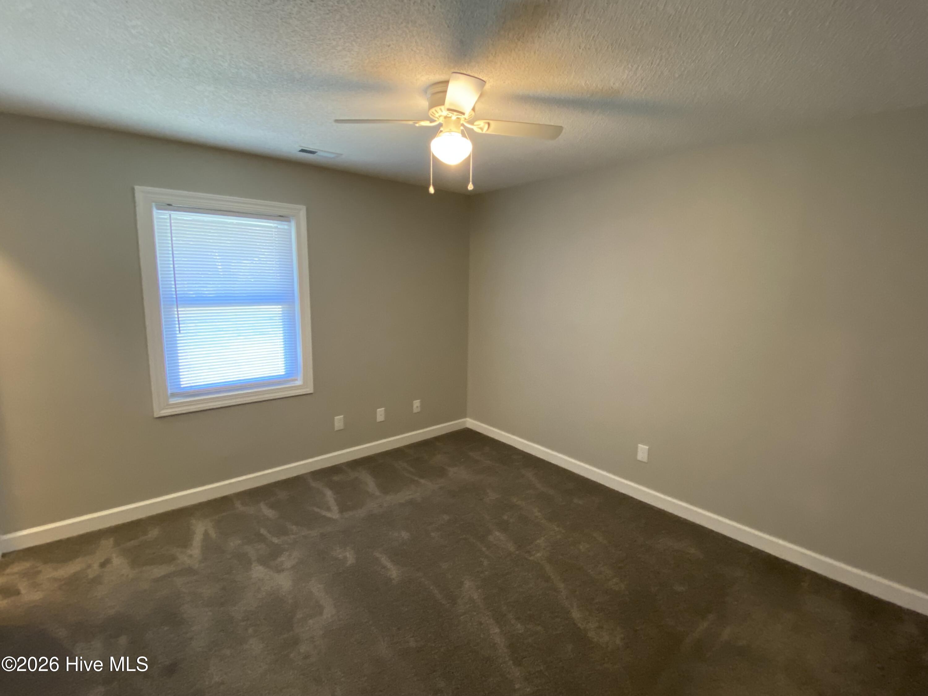 102 Colonial Street Beaufort, NC 28516 - Photo 10 of 12 IMG_4384