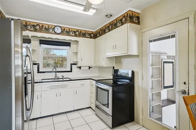 $425,000 | 6221 Dartmouth Avenue North, St. Petersburg, FL 33710