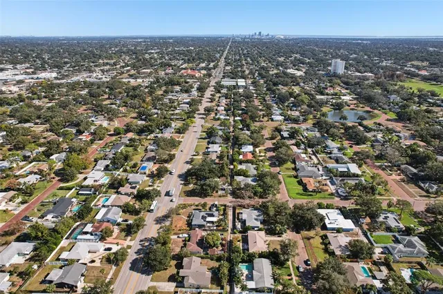 $425,000 | 6221 Dartmouth Avenue North, St. Petersburg, FL 33710