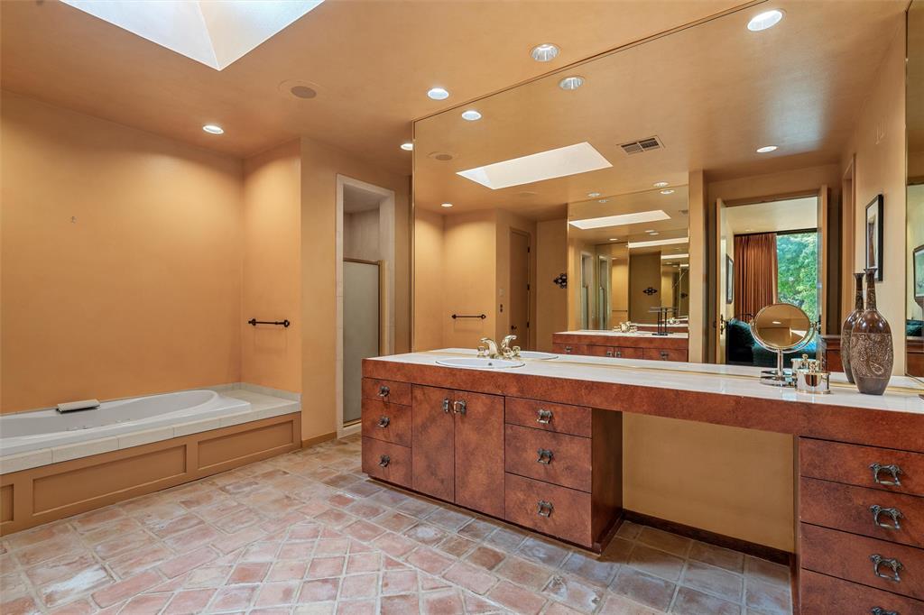 3716 Chimney Ridge Drive Waco, TX 76708 - Photo 14 of 40