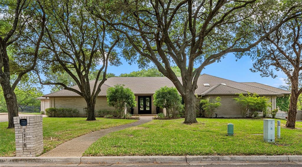 3716 Chimney Ridge Drive Waco, TX 76708 - Photo 2 of 40