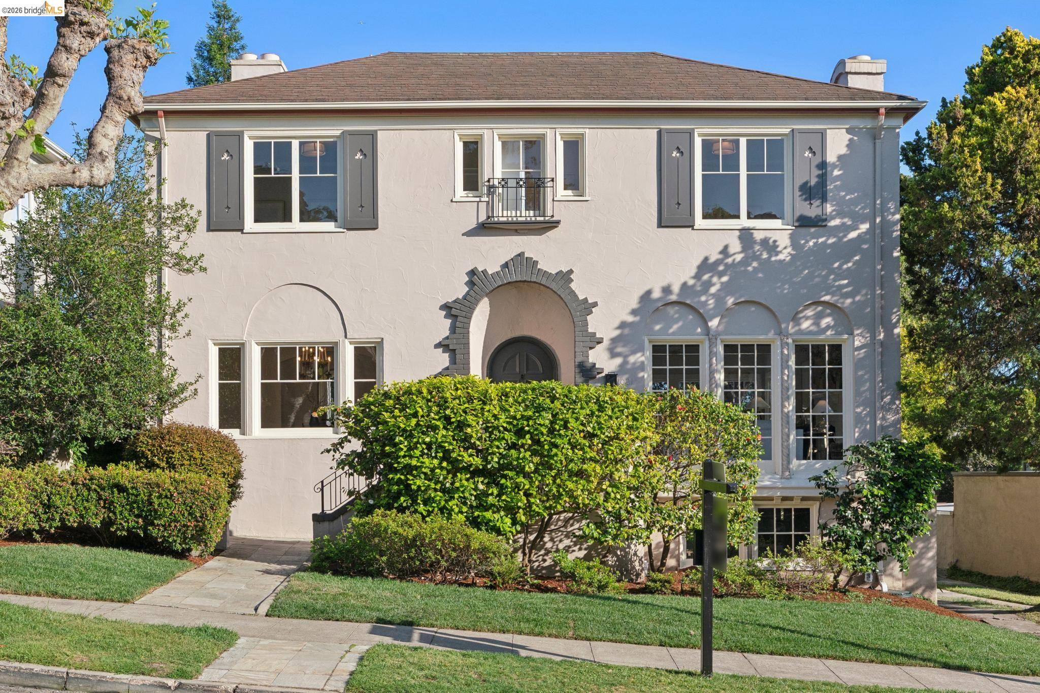 1021 Longridge Road Oakland, CA 94610 - Photo 2 of 61