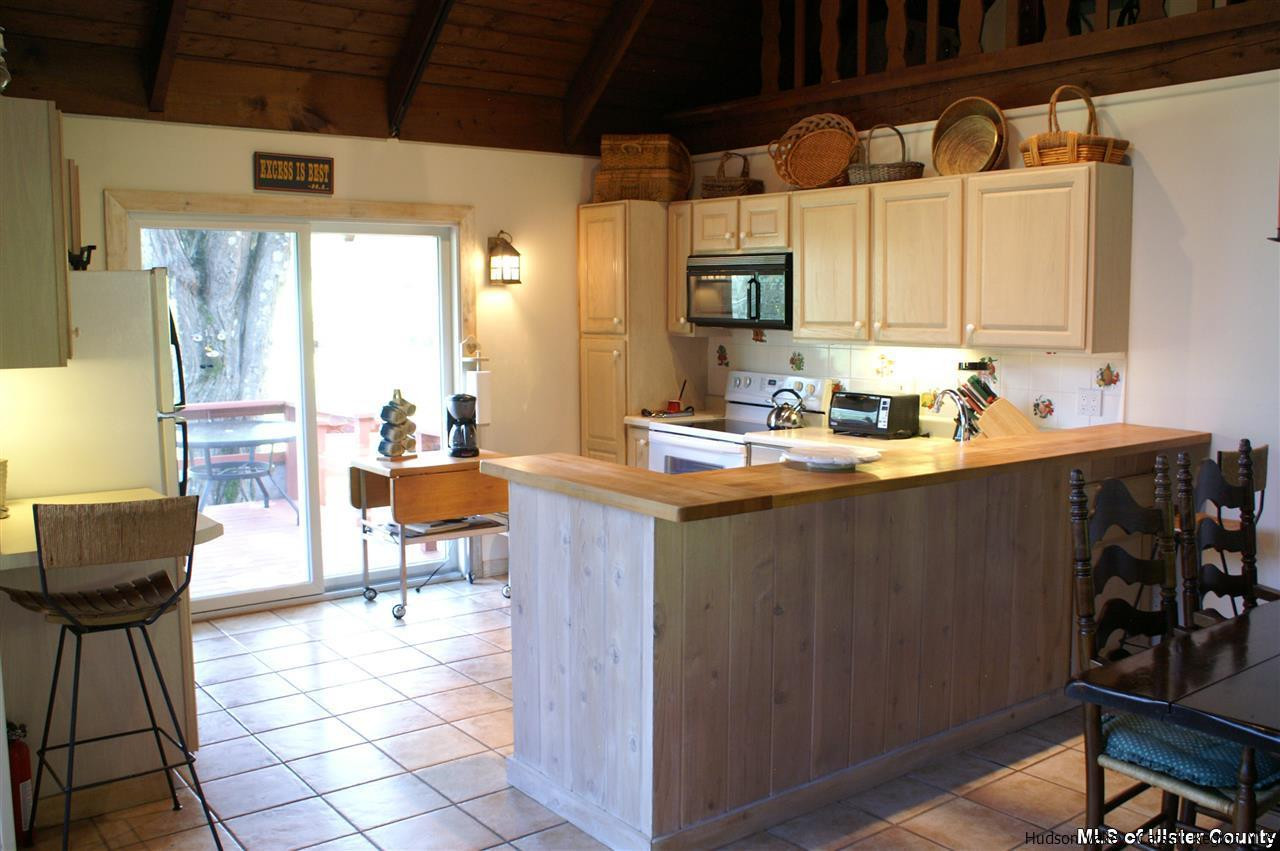 23 Deer Run Road Roxbury, NY 12421 - Photo 3 of 31