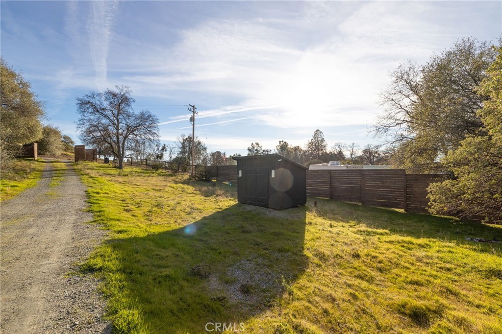 33940 Jennifer Way Coarsegold, CA 93614 - Photo 23 of 75 a view of a swimming pool