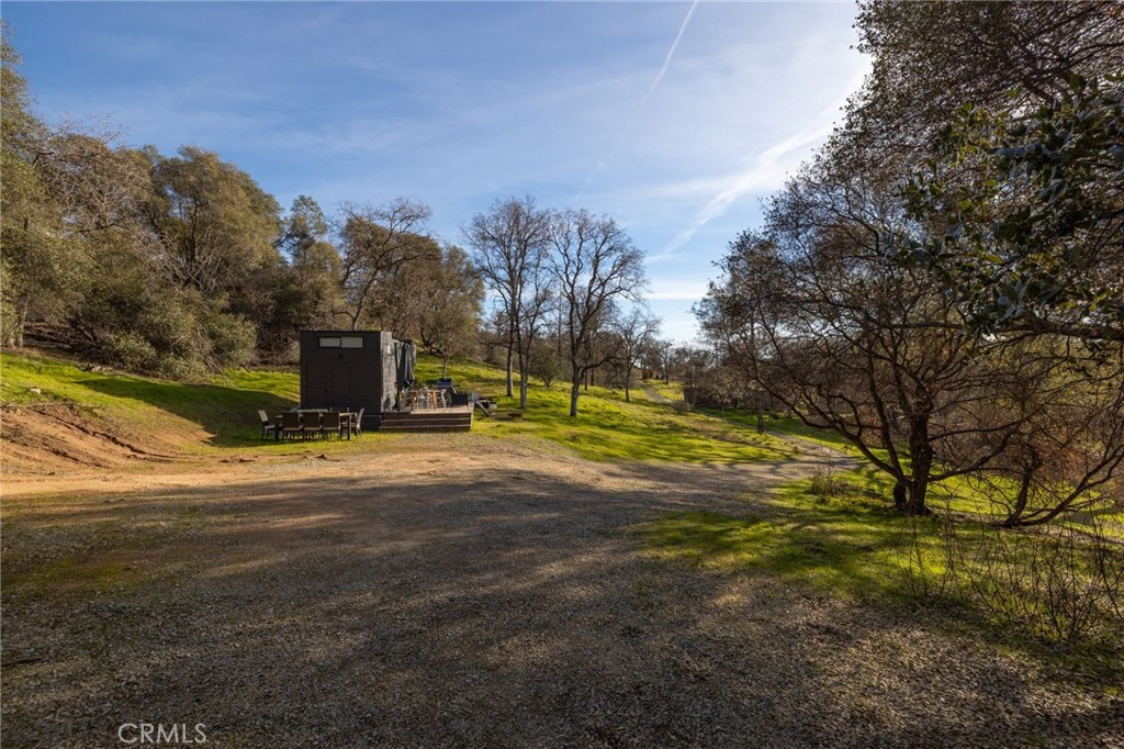 33940 Jennifer Way Coarsegold, CA 93614 - Photo 37 of 75 a view of a house with basketball court