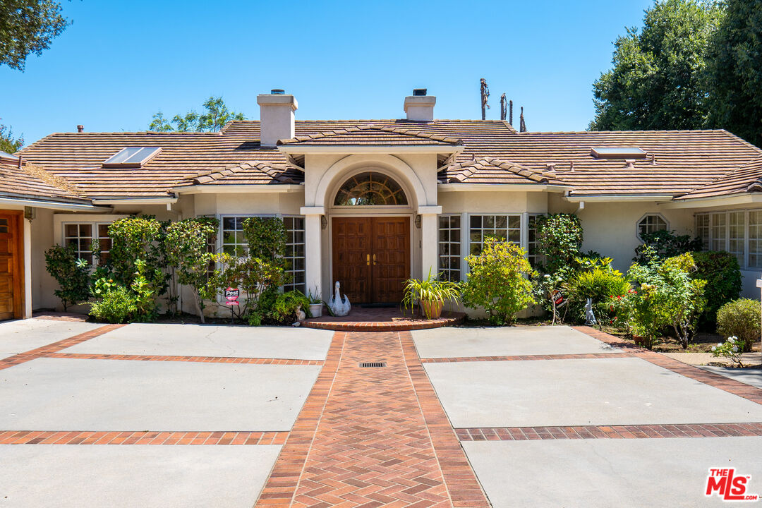 950 Hampton Road Arcadia, CA 91006 - Photo 29 of 33