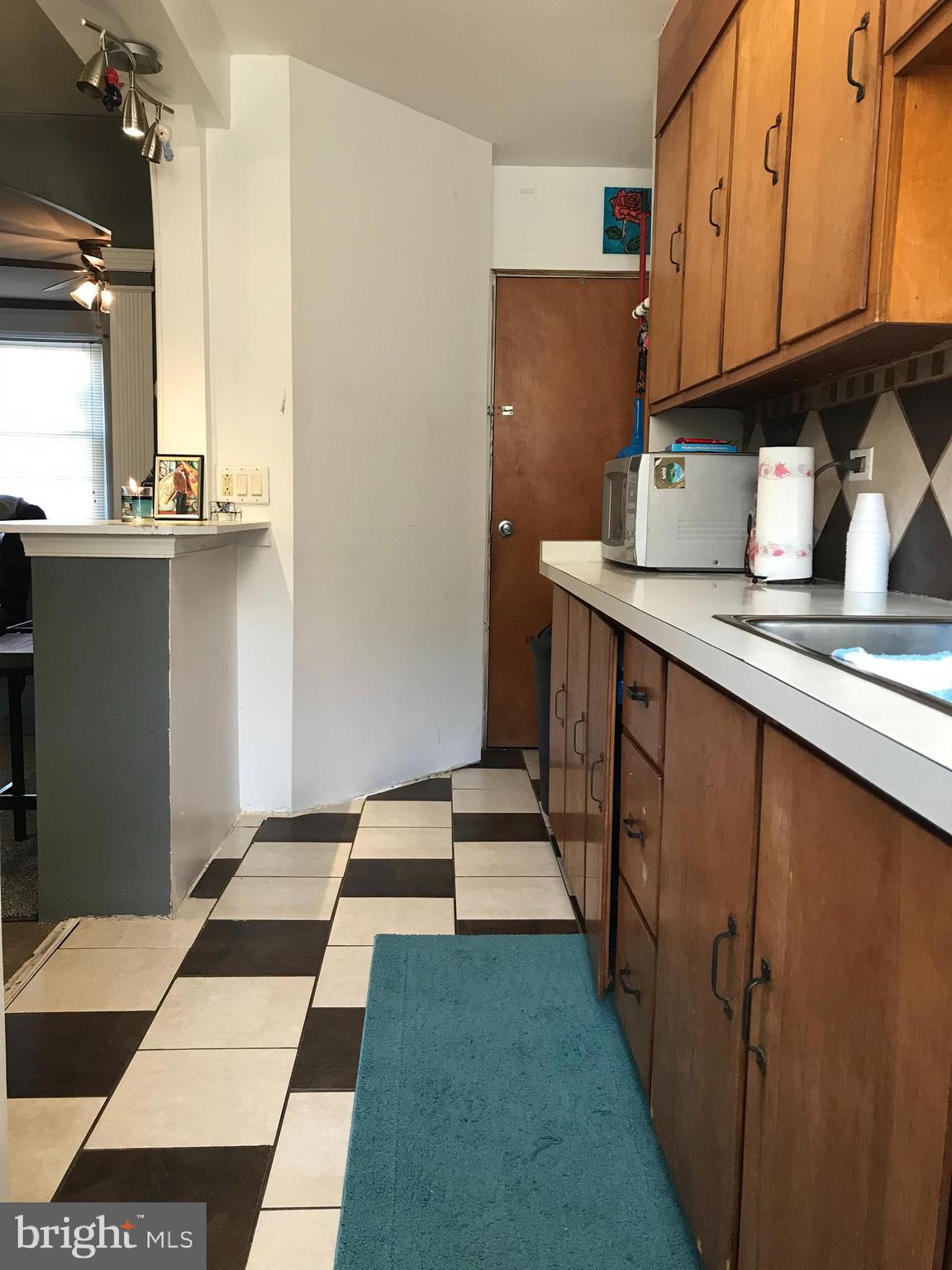 6938 Clinton Road Upper Darby, PA 19082 - Photo 6 of 13