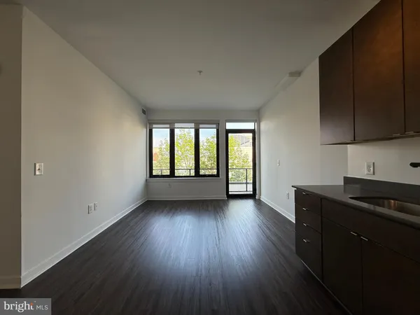 $2,265 | 1250 9th Street Northwest, Unit 417, Washington, DC 20001