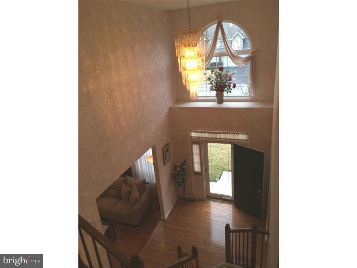 6 Savoy Road Newark, DE 19702 - Photo 3 of 24 Foyer