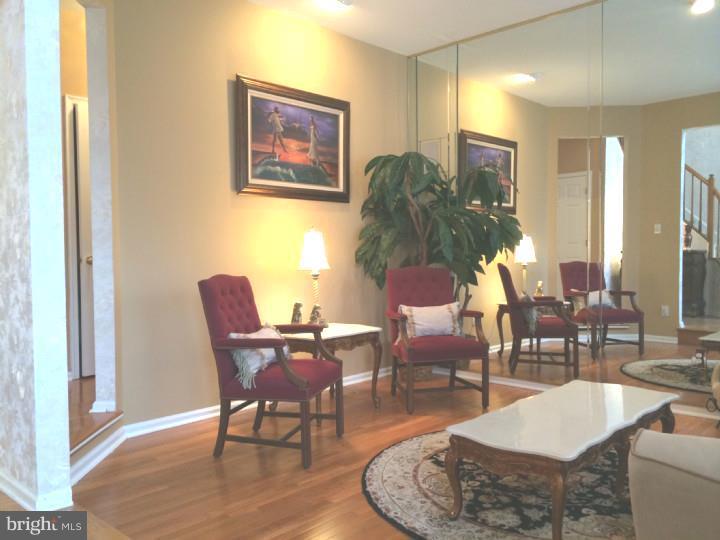 6 Savoy Road Newark, DE 19702 - Photo 6 of 24 Living Room