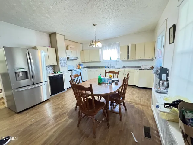 $150,000 | 301 Roberts Street, Appalachia, VA 24216