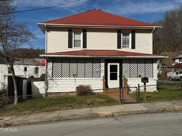 $150,000 | 301 Roberts Street, Appalachia, VA 24216