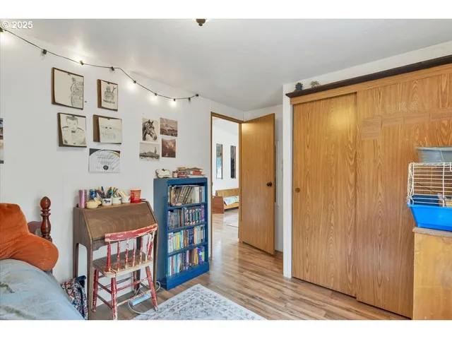 $700,000 | 36280 Airport Drive, Lebanon, OR 97355