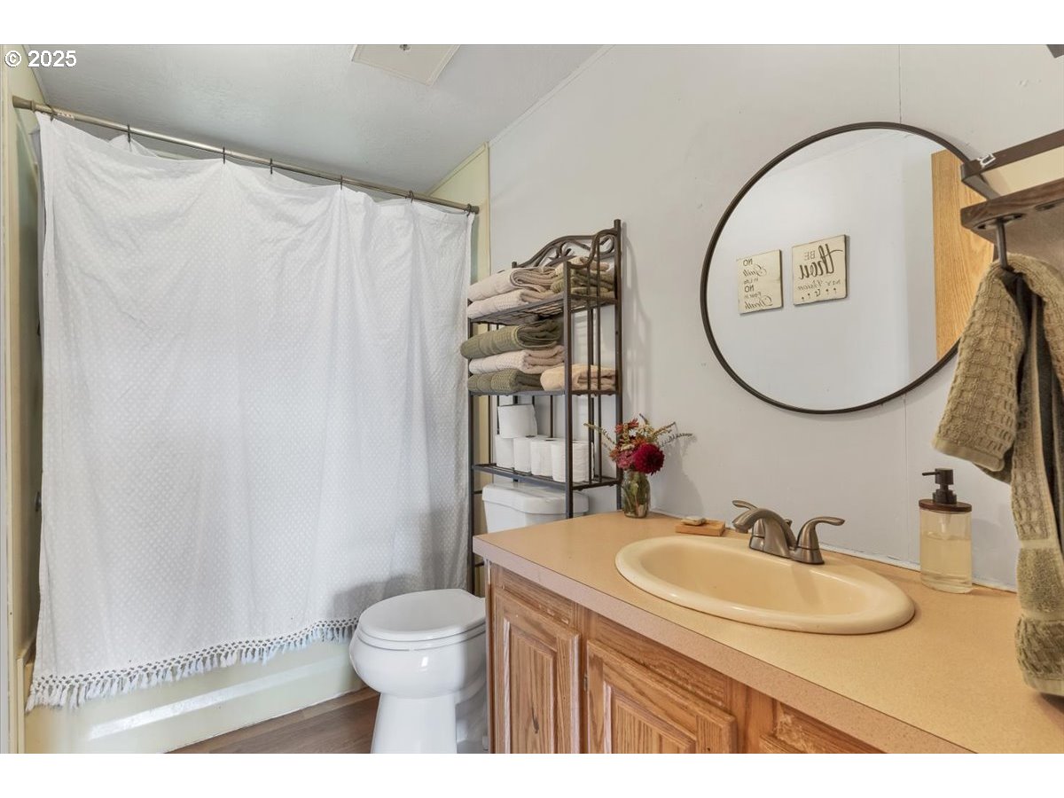 36280 Airport Drive Lebanon, OR 97355 - Photo 20 of 46