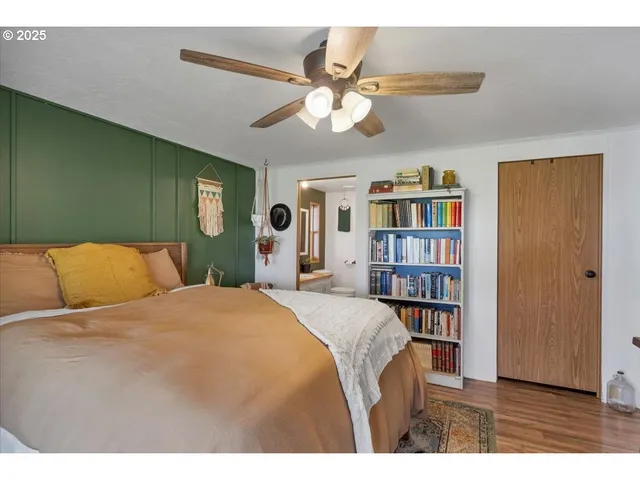 $700,000 | 36280 Airport Drive, Lebanon, OR 97355