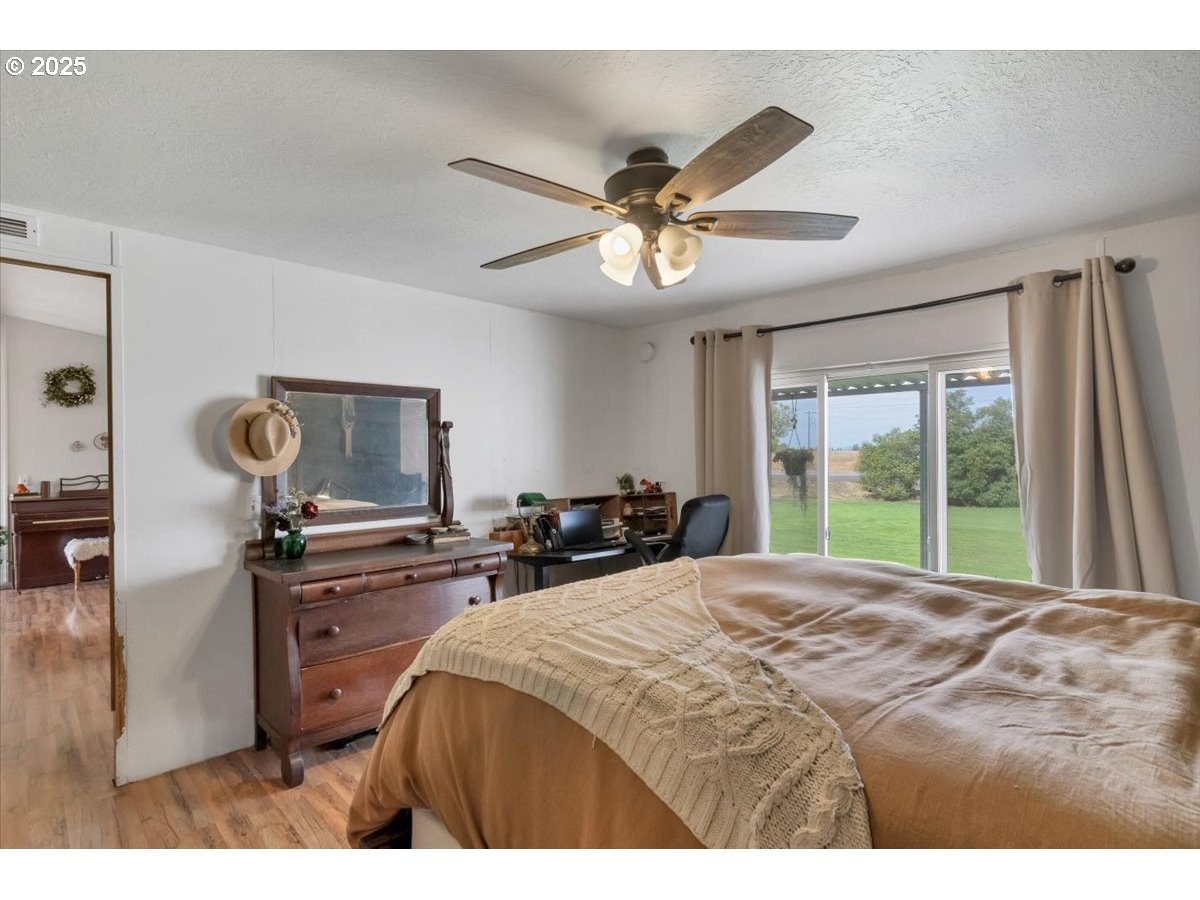 36280 Airport Drive Lebanon, OR 97355 - Photo 25 of 46