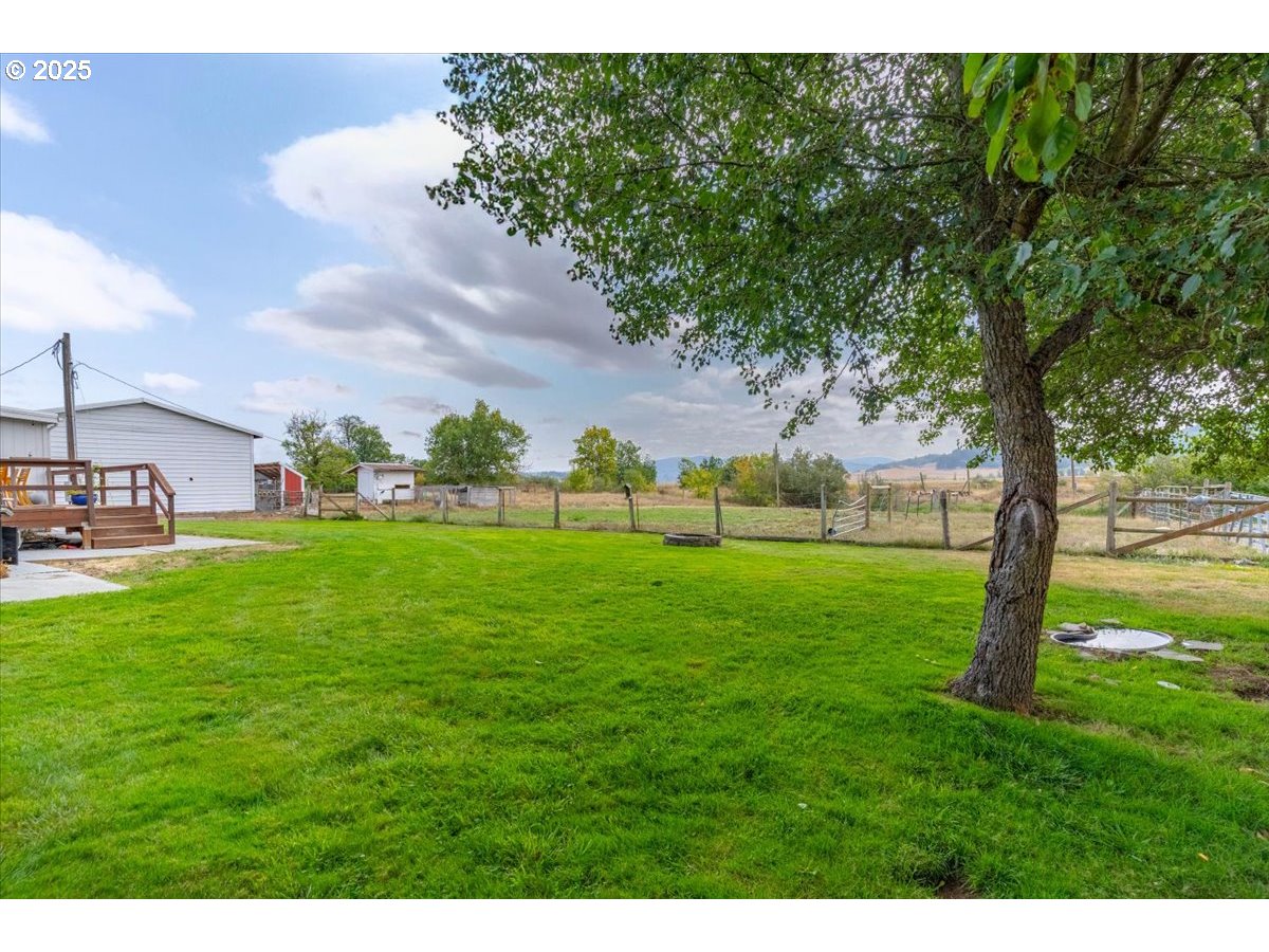 36280 Airport Drive Lebanon, OR 97355 - Photo 42 of 46