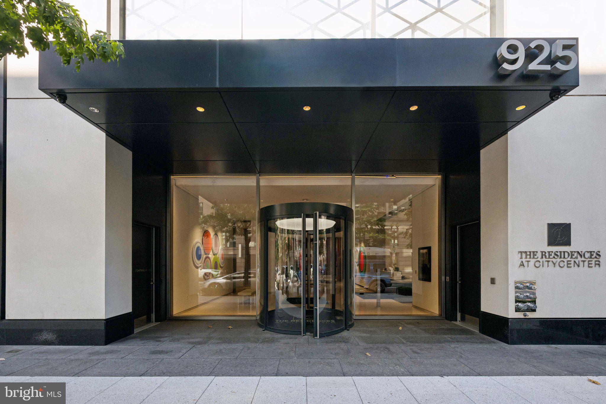 925 H Street Northwest, Unit 903 Washington, DC 20001 - Photo 29 of 36