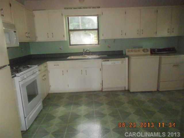 6032 Trysting Road Charlotte, NC 28227 - Photo 2 of 7 Gallery Image 2