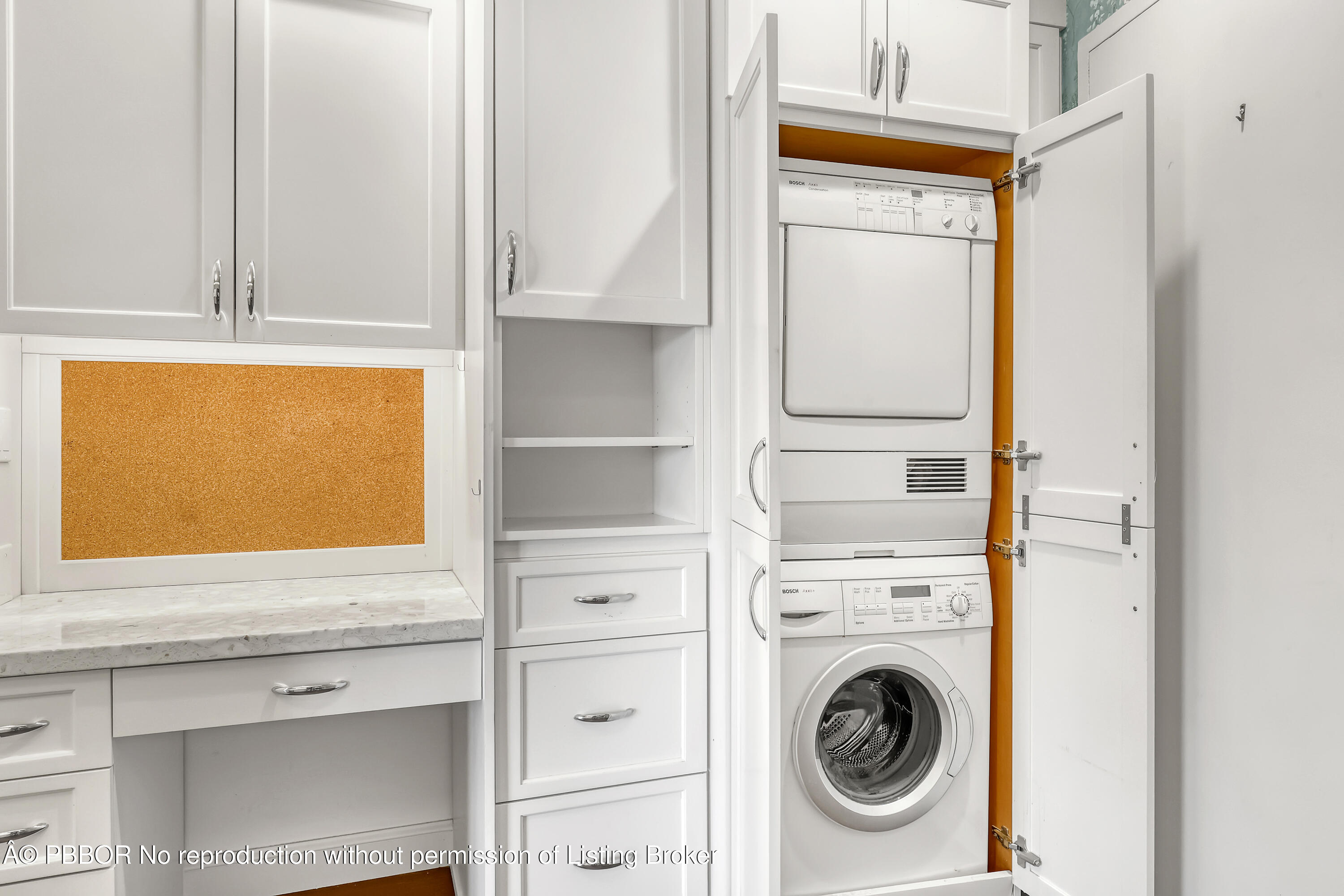 44 Cocoanut Row, Unit 302B Palm Beach, FL 33480 - Photo 14 of 25 Washer and Dryer in Unit