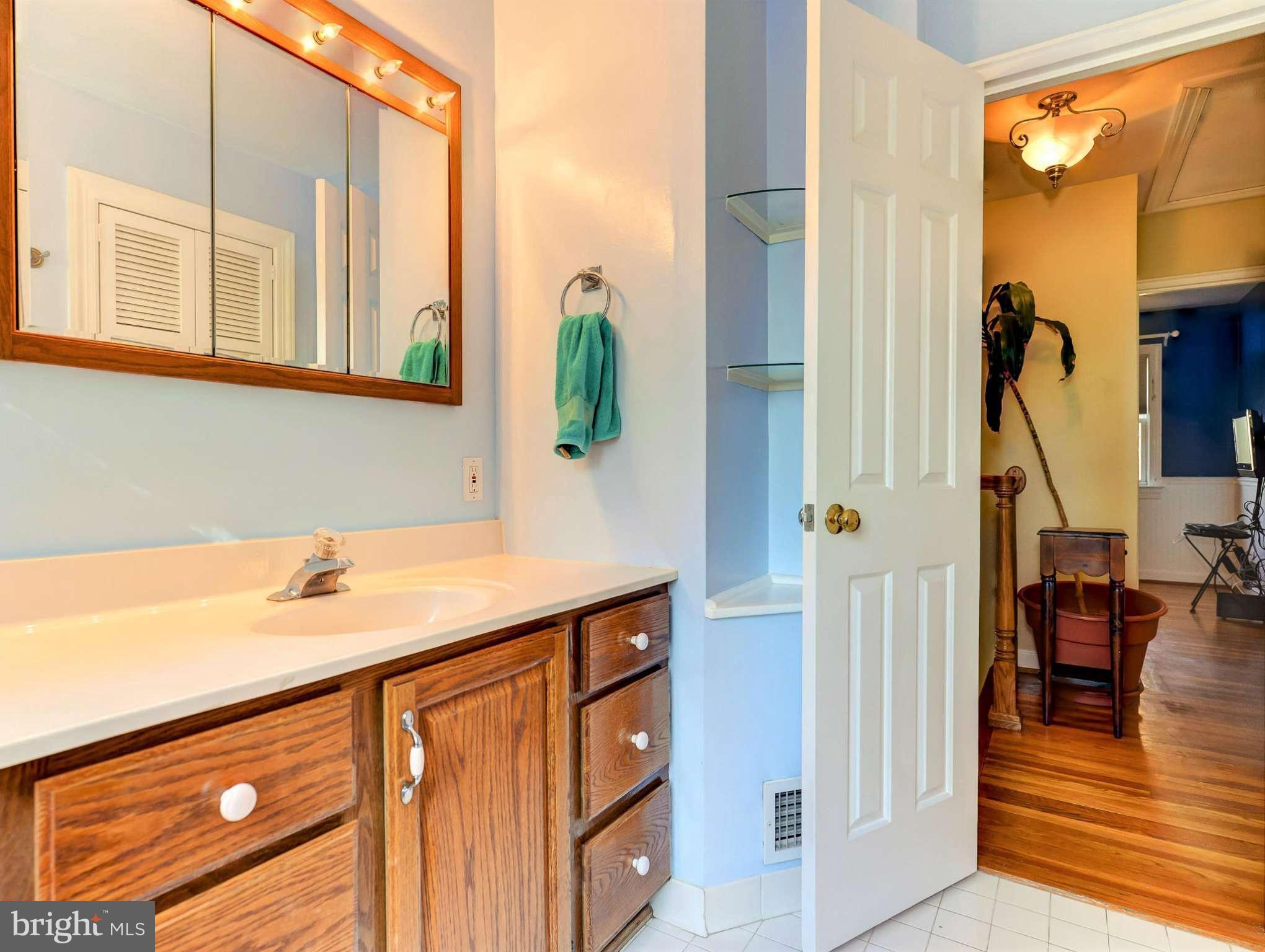 3519 Olympic Street Silver Spring, MD 20906 - Photo 12 of 17 Bath