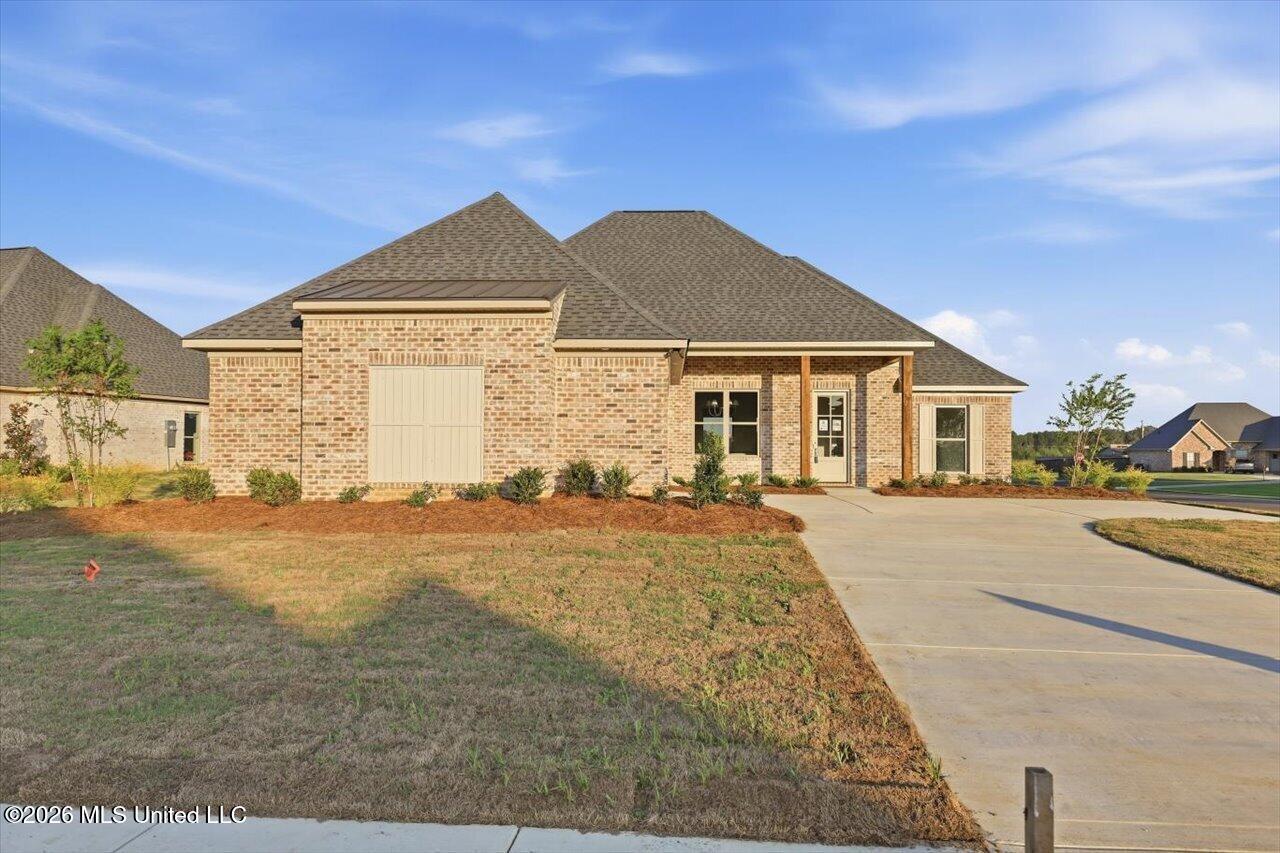 141 Palace Crossing Flowood, MS 39232 - Photo 1 of 47 03-141 Palace Xing _ Hometoursms.com