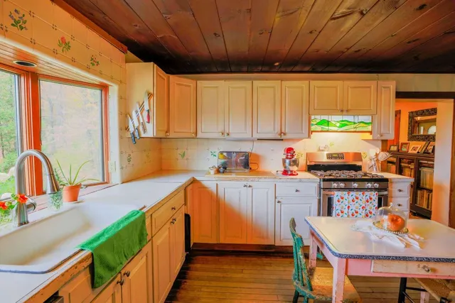 $795,000 | 1312 MacIntosh Hill Road, Bethel, VT 05060