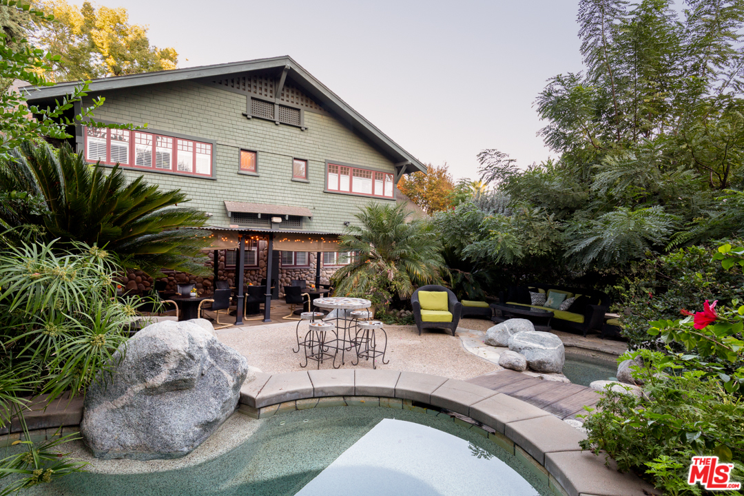 4570 University Avenue Riverside, CA 92501 - Photo 37 of 40 a view of a house with patio