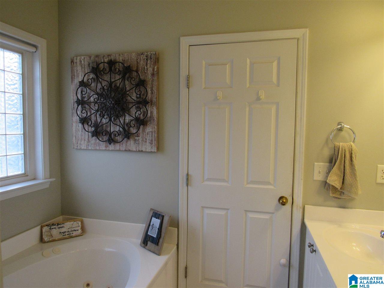 412 Enclave Circle Fultondale, AL 35068 - Photo 25 of 37