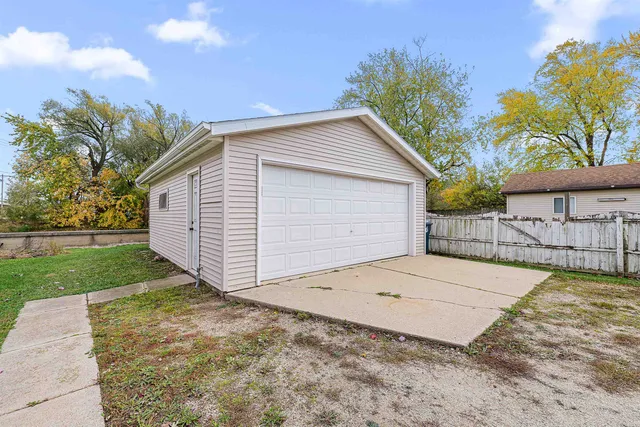 $169,000 | 197 North Lincoln Avenue, Fond du Lac, WI 54935