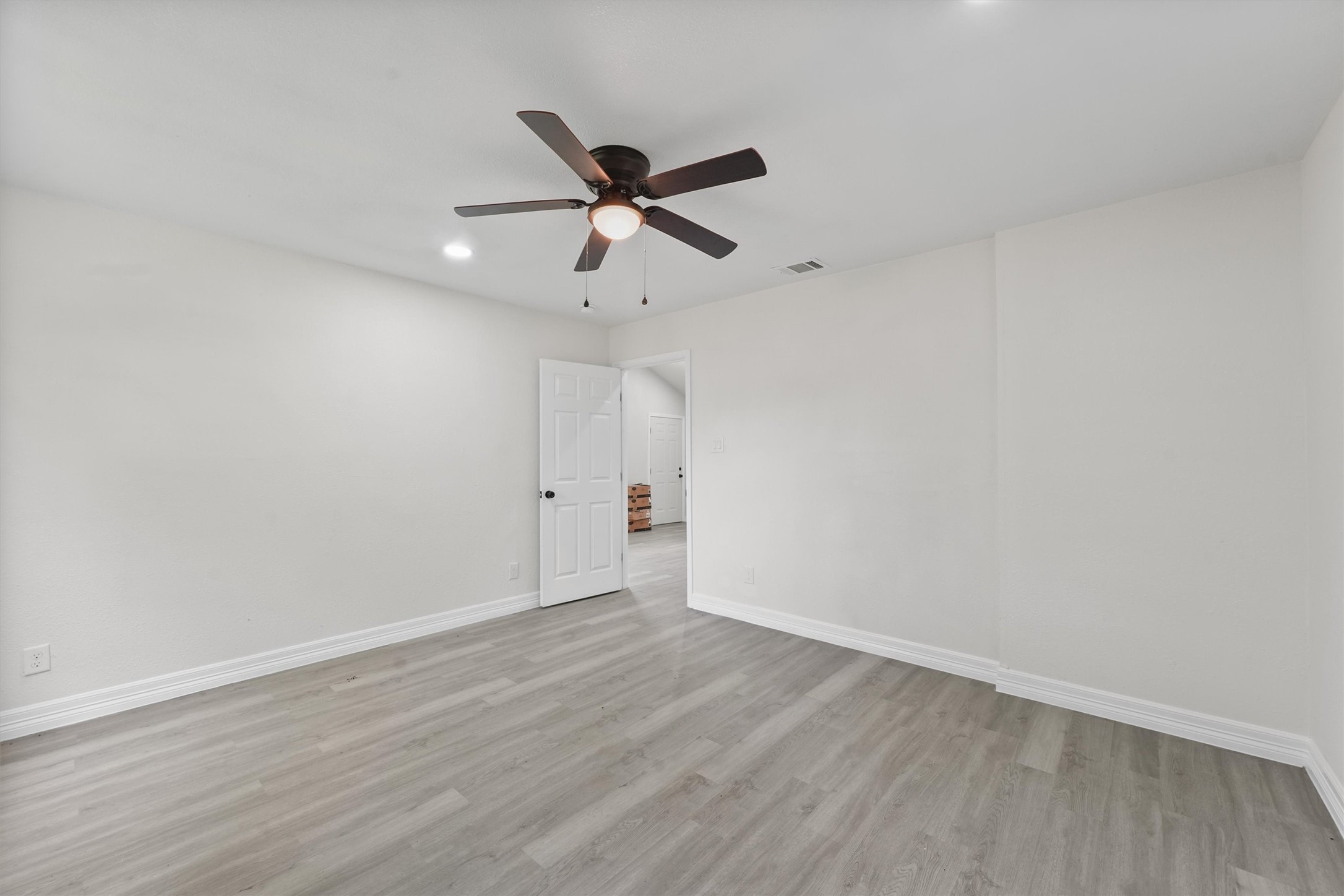 1615 Hiller Street Houston, TX 77015 - Photo 16 of 26 a view of an empty room