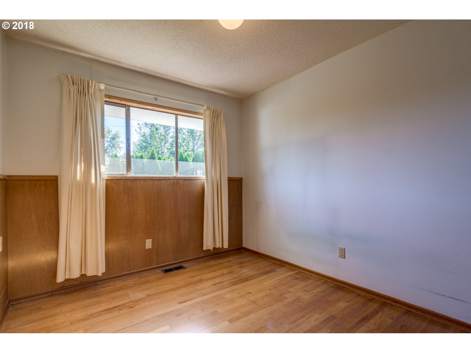 5550 Southwest Oleson Road Portland, OR 97225 - Photo 16 of 32 Bedroom