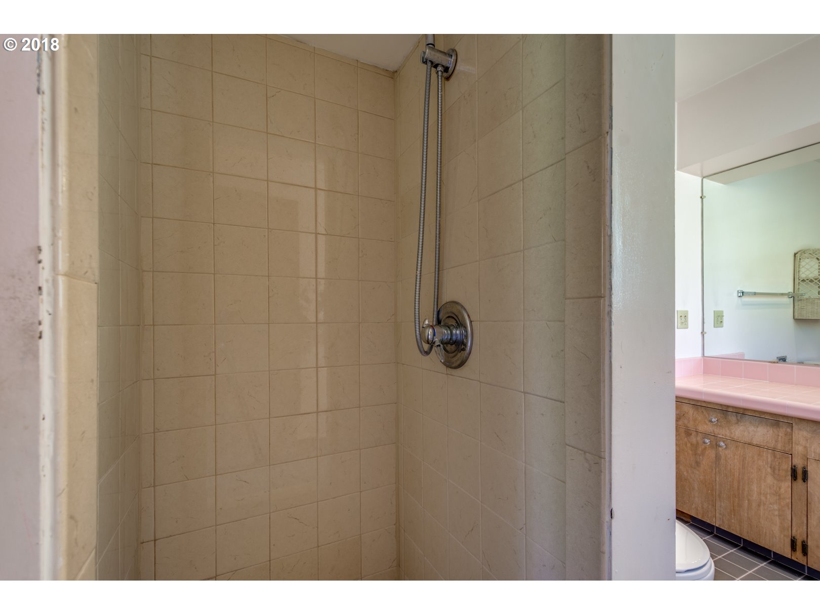 5550 Southwest Oleson Road Portland, OR 97225 - Photo 23 of 32 Bathroom, Attached