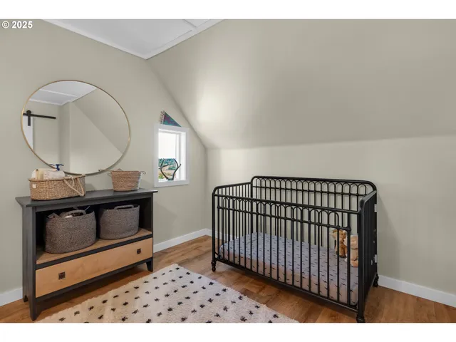 a view of a livingroom with furniture